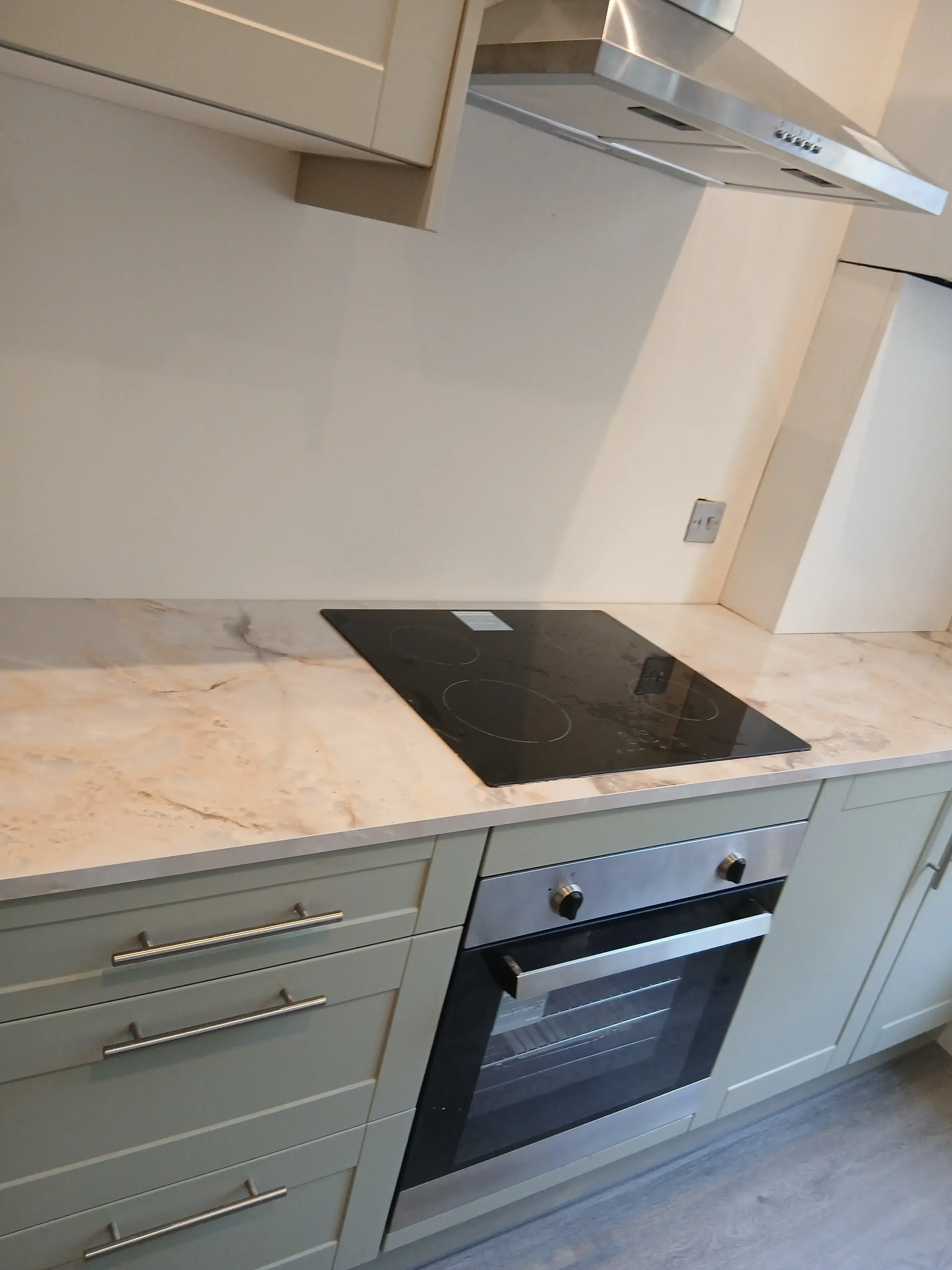 gren kitchen side